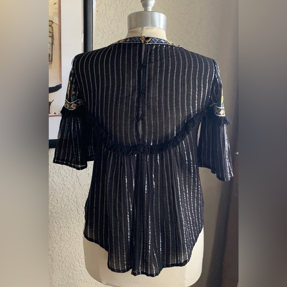 Zara Woman NWOT Embroidered Black Bell Sleeved Fringed Boho Festival Top Size XS - Picture 3 of 11